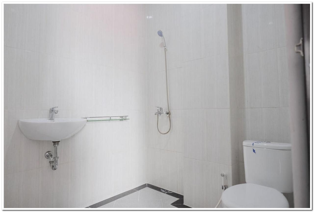 Reddoorz Near Kota Tua 2 Hotell Jakarta Exteriör bild