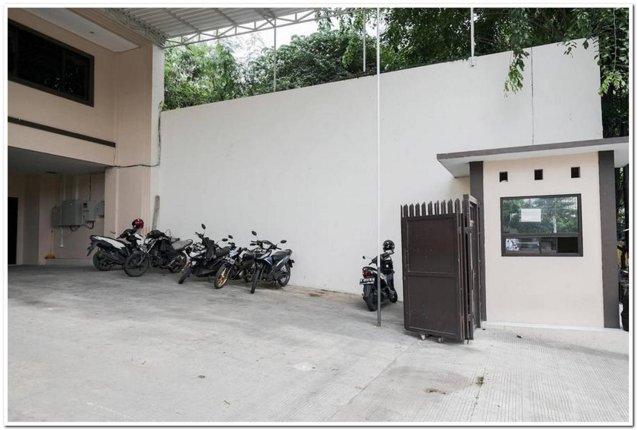 Reddoorz Near Kota Tua 2 Hotell Jakarta Exteriör bild