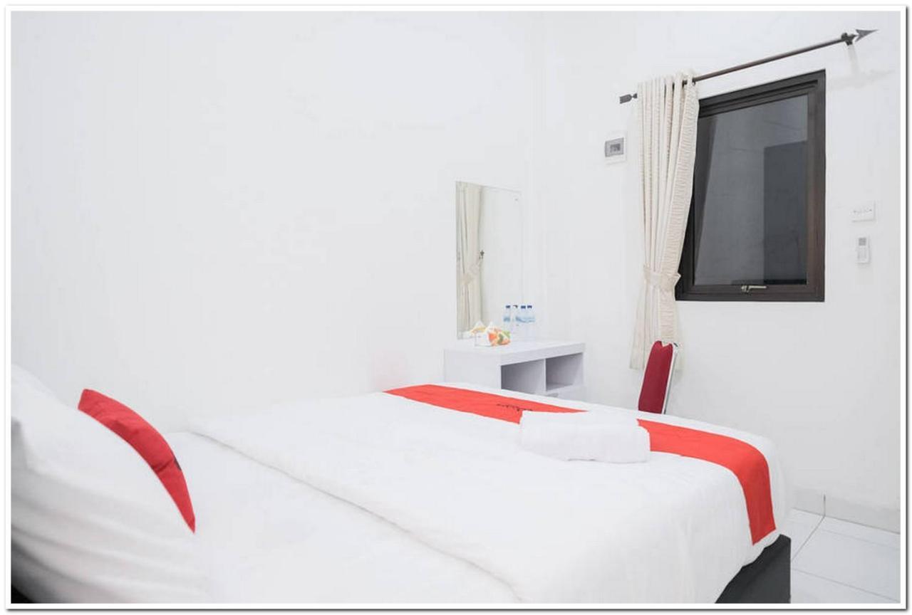 Reddoorz Near Kota Tua 2 Hotell Jakarta Exteriör bild